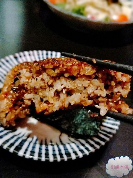 [食記/高雄/左營] 柶築晚酌の店│酒酣飽足之際，夢迴日本品嚐東瀛，道地居酒屋，生態園區站