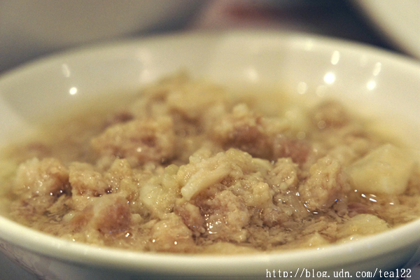 【老店故事系列】從地震瓦礫中重新站起的阿榮紹族麵299元總統魚簡餐