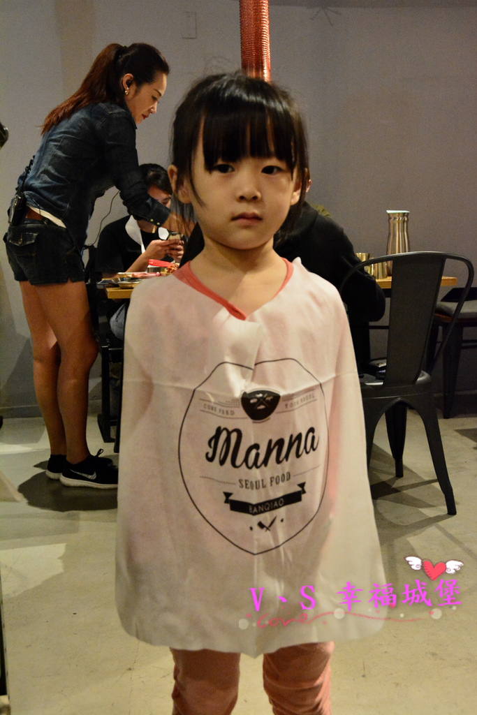 【新北美食】MANNA 만나 韓式烤肉專門店 ~ 美魔女韓國老闆娘，韓式烤肉、超棒海鮮湯麵，不用到韓國在板橋就可以吃到道地韓式料理