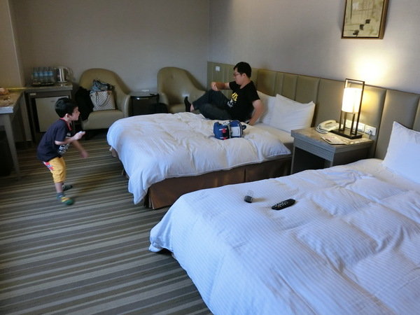 Ahotel.tw 高雄信宗大飯店：【高雄飯店／飯店推薦】台灣精緻商旅(Ahotel.tw)高雄信宗大飯店(高雄)～精緻舒適好想要多住幾天喔！