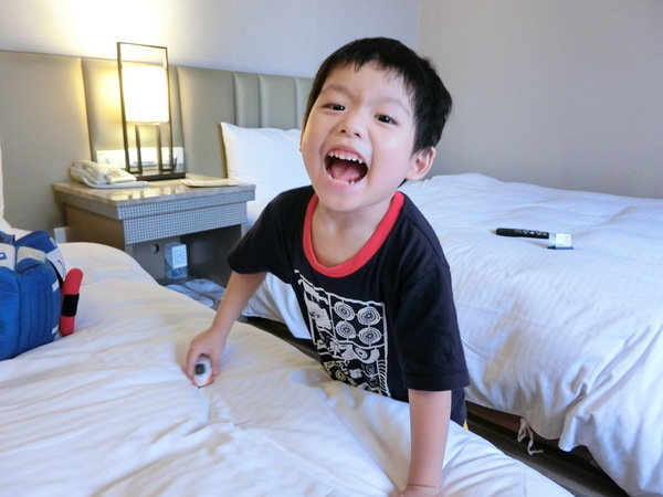 Ahotel.tw 高雄信宗大飯店：【高雄飯店／飯店推薦】台灣精緻商旅(Ahotel.tw)高雄信宗大飯店(高雄)～精緻舒適好想要多住幾天喔！