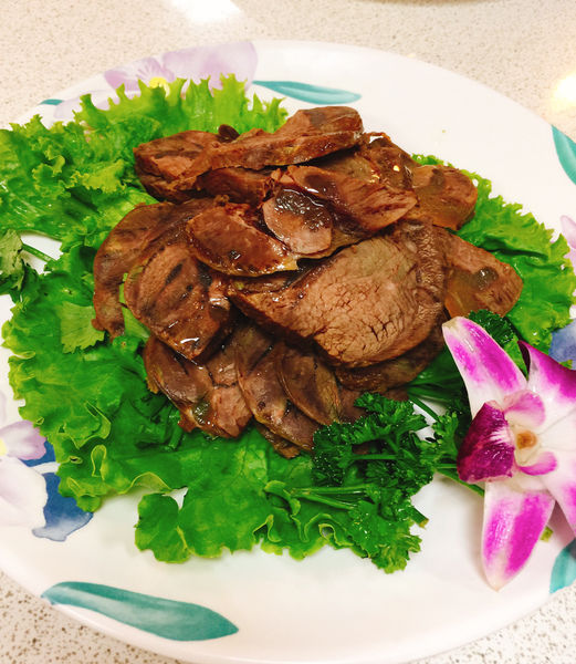 [中山區 捷運大直站］二訪！中央廣播電台的員工餐廳-永寶餐廳 假日限定十人桌菜！道地北方口味的山東燒雞！(附完整菜單Menu)