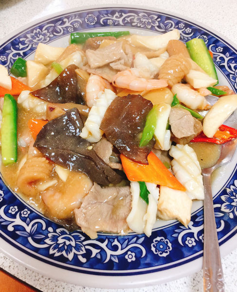 [中山區 捷運大直站］二訪！中央廣播電台的員工餐廳-永寶餐廳 假日限定十人桌菜！道地北方口味的山東燒雞！(附完整菜單Menu)