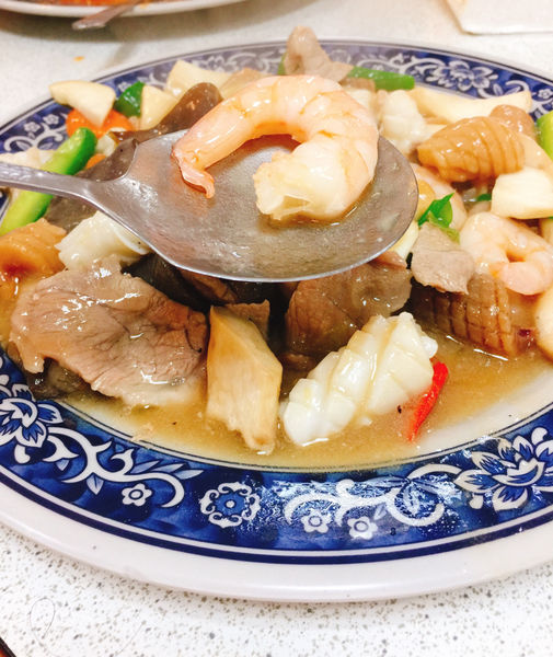 [中山區 捷運大直站］二訪！中央廣播電台的員工餐廳-永寶餐廳 假日限定十人桌菜！道地北方口味的山東燒雞！(附完整菜單Menu)