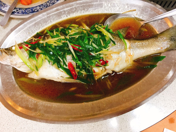 [中山區 捷運大直站］二訪！中央廣播電台的員工餐廳-永寶餐廳 假日限定十人桌菜！道地北方口味的山東燒雞！(附完整菜單Menu)