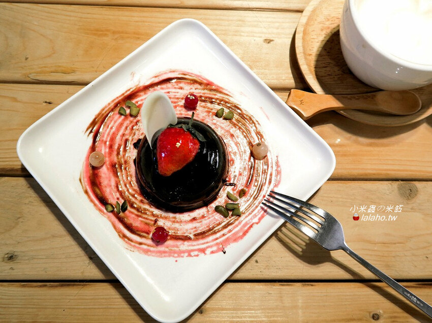 1861Caffe 白雪公主-草莓蛋糕