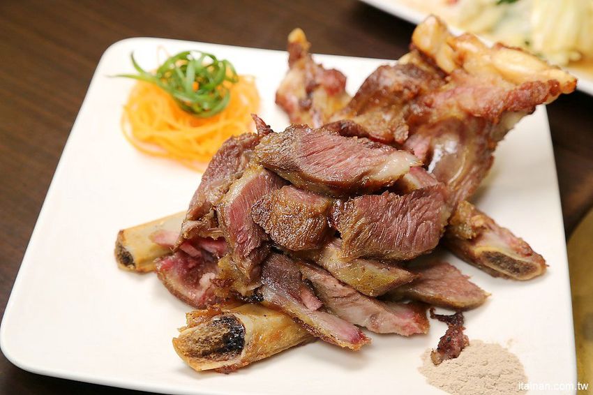 台南第一家正宗花雕雞:廚房有雞~秋蟹正是時候，秋季限定花雕螃蟹鍋一鍋兩吃來囉! - 台南好Food遊