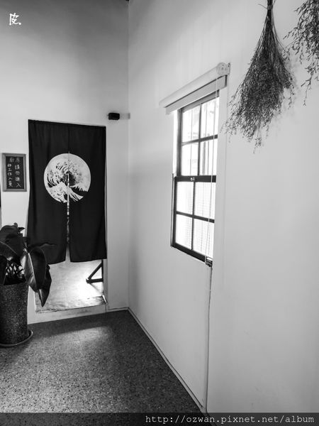 [吃喝]烏溪旁田中央的老頑童～小林陳舍。