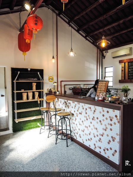 [吃喝]烏溪旁田中央的老頑童～小林陳舍。