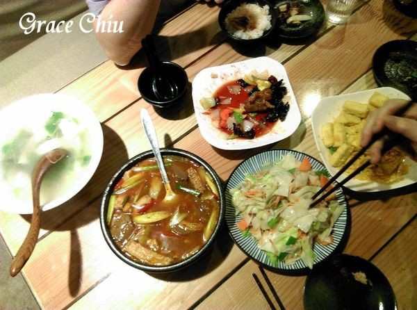 村子口中華料理 桂林路家樂福4F