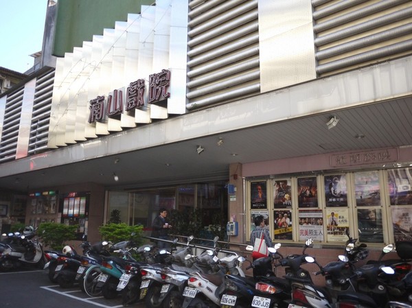 品湯。白色麻辣鍋專賣店:品湯。白色麻辣鍋專賣店 品湯。白色麻辣鍋專賣店:品湯。白色麻辣鍋專賣店