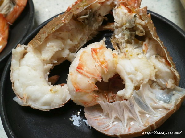 肉魂和牛鑄鐵料理:台中美食│肉魂鑄鐵料理〃北屯火鍋推薦~單人大胃王霸氣登場!肉量超驚人,還有豐富海鮮厚里呷免驚~