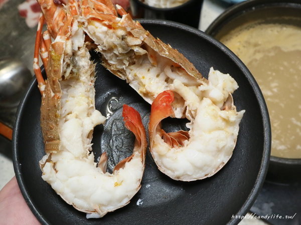 肉魂和牛鑄鐵料理:台中美食│肉魂鑄鐵料理〃北屯火鍋推薦~單人大胃王霸氣登場!肉量超驚人,還有豐富海鮮厚里呷免驚~