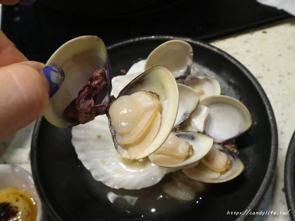 肉魂和牛鑄鐵料理:台中美食│肉魂鑄鐵料理〃北屯火鍋推薦~單人大胃王霸氣登場!肉量超驚人,還有豐富海鮮厚里呷免驚~