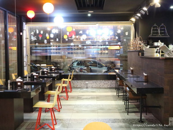 肉魂和牛鑄鐵料理:台中美食│肉魂鑄鐵料理〃北屯火鍋推薦~單人大胃王霸氣登場!肉量超驚人,還有豐富海鮮厚里呷免驚~