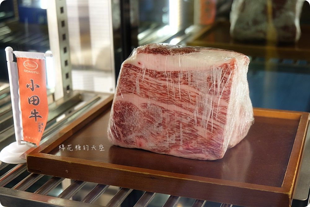 台中火鍋推薦-肉魂鑄鐵料理，超彭湃大胃王套餐50盎司肉盤大滿足