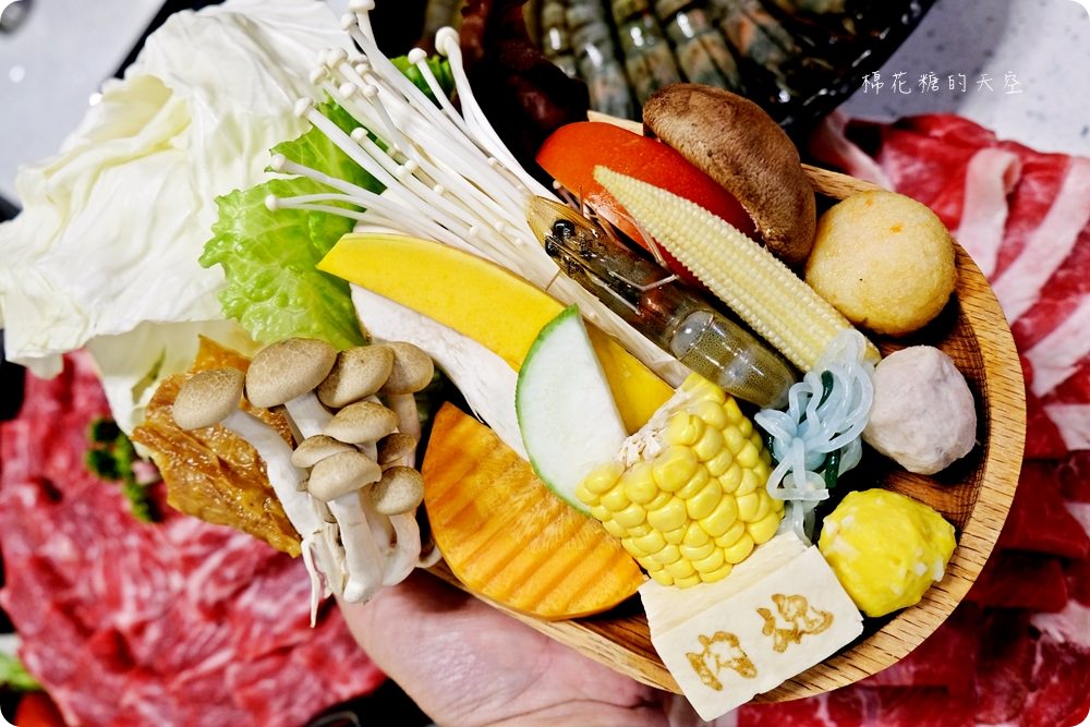 台中火鍋推薦-肉魂鑄鐵料理，超彭湃大胃王套餐50盎司肉盤大滿足