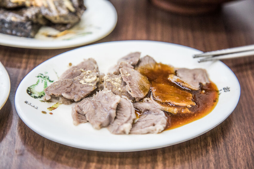 新北市板橋區環南米苔目｜都沒在漲價的！小菜都是30元，老牌米苔目任點都是銅板價