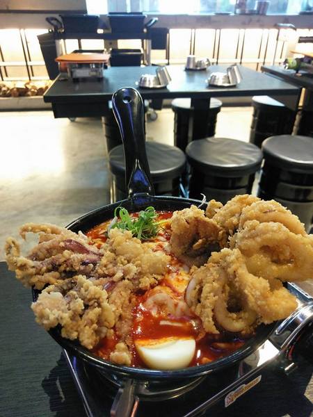 POCHA 韓式熱炒(台中旗艦店):POCHA 韓式熱炒-當初衝了沒搶到5折 後來去吃整個噢死