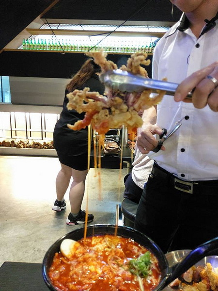 POCHA 韓式熱炒(台中旗艦店):POCHA 韓式熱炒-當初衝了沒搶到5折 後來去吃整個噢死