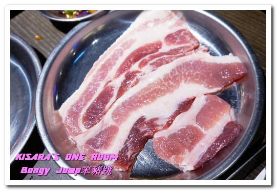 Bungy Jump Korean BBQ 笨豬跳(京華城店)：松山區韓式燒肉．刺激味蕾的經典燒肉創新口味──Bungy Jump笨豬跳