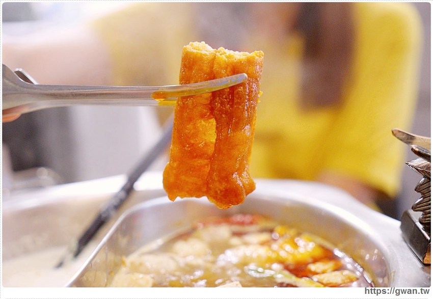 台北也能吃到溫體牛！15道菜整桌擺滿滿，還附飲料甜點，每人只要350元～