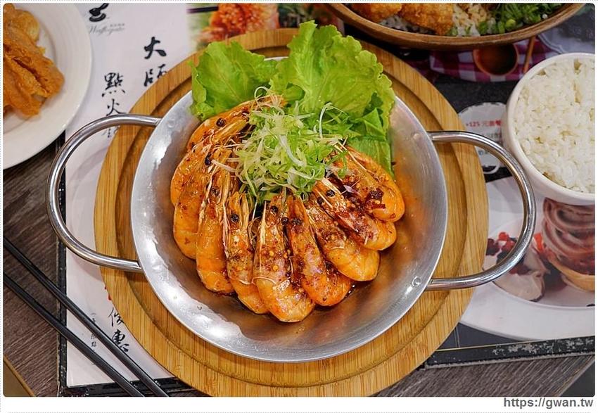 台北也能吃到溫體牛！15道菜整桌擺滿滿，還附飲料甜點，每人只要350元～