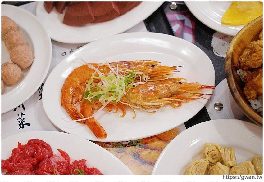 台北也能吃到溫體牛！15道菜整桌擺滿滿，還附飲料甜點，每人只要350元～