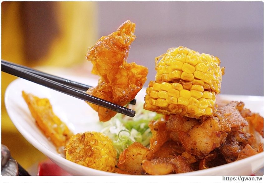 台北也能吃到溫體牛！15道菜整桌擺滿滿，還附飲料甜點，每人只要350元～