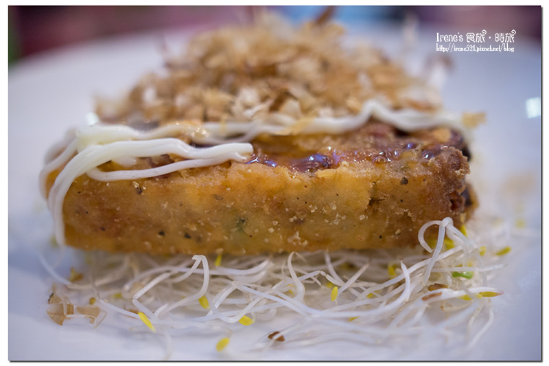 【三重】用波蘿麵包取代漢堡包/創意吃法的大阪飯糰/早午餐種類超級多．Robins kitchen羅賓廚房