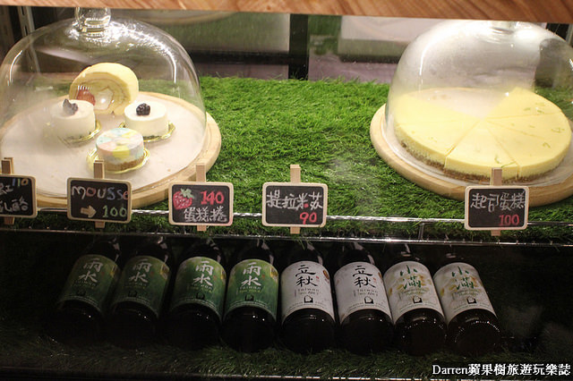 『桃園中壢下午茶』拾事咖啡★彩虹生乳酪甜點小巧可愛/抹茶控別錯過小山園抹茶歐蕾/文青風咖啡店無限制用餐時間不收服務費提供插座