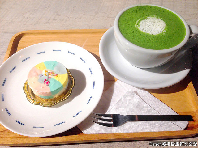 『桃園中壢下午茶』拾事咖啡★彩虹生乳酪甜點小巧可愛/抹茶控別錯過小山園抹茶歐蕾/文青風咖啡店無限制用餐時間不收服務費提供插座