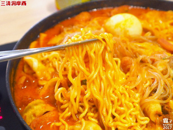 三清洞摩西年糕鍋：三清洞摩西年糕鍋，醬料原汁原味韓國進口，辣辣der～