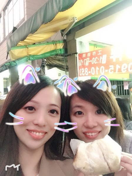 下一鍋水煎包：高雄鹽埕~下一鍋水煎包~在地銅板小吃~排隊美食~飄香40年老店~