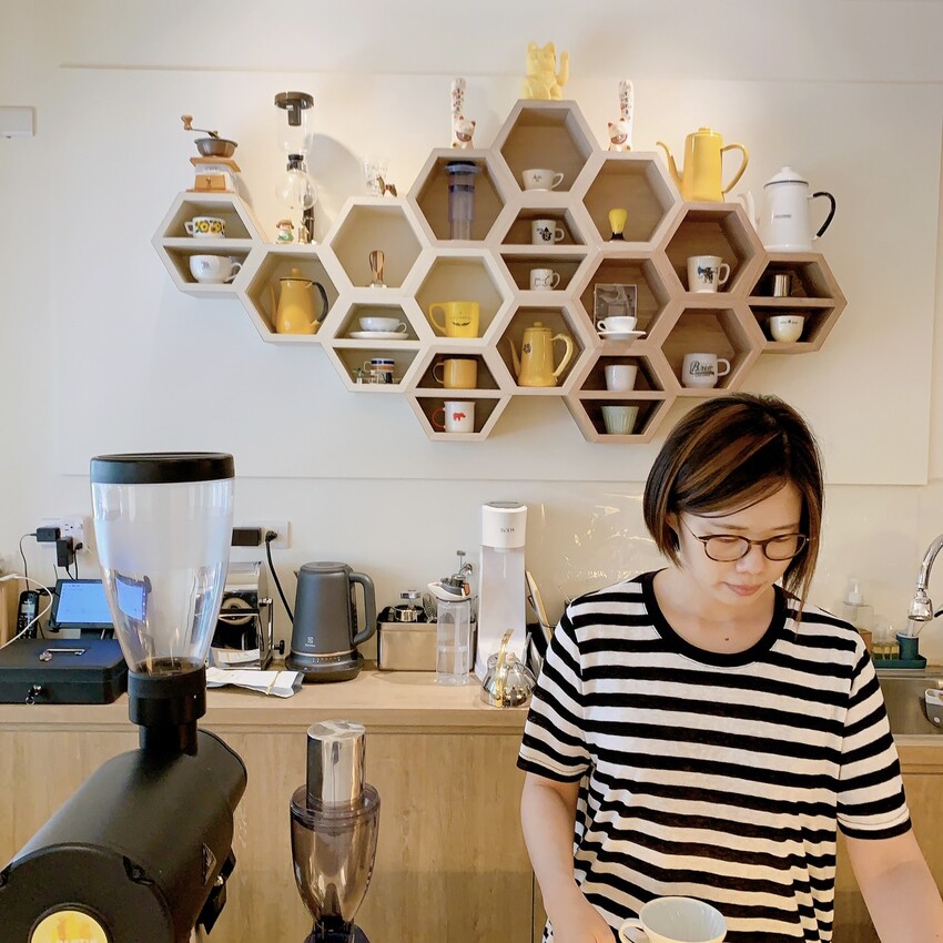 板橋府中捷運站｜Partik Coffee & Roaster｜隱身社區的精品咖啡廳    精品手沖、手作點心、季節精品豆/濾掛