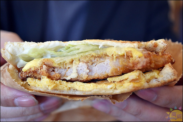 早安公雞農場晨食：台中平價農場早餐。早安公雞農場晨食篤行店。農場好物吃得安心通通百元以下好滿足!@sunny吃喝遊樂