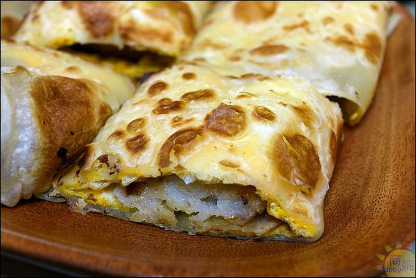 早安公雞農場晨食：台中平價農場早餐。早安公雞農場晨食篤行店。農場好物吃得安心通通百元以下好滿足!@sunny吃喝遊樂