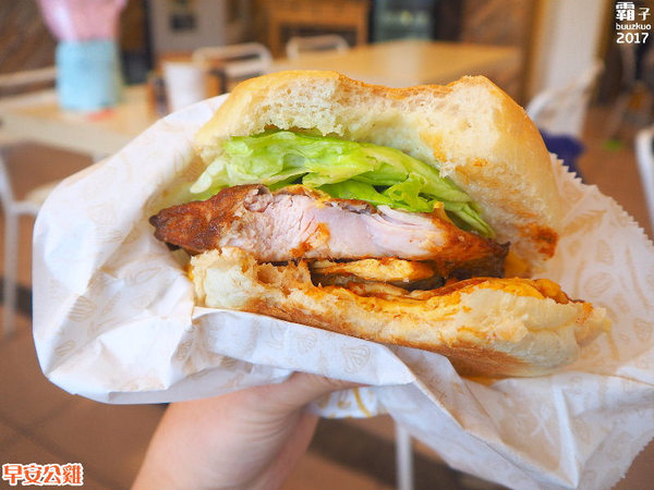 早安公雞晨食料理:早安公雞農場晨食,火爆公雞堡辣到你喊嫑嫑der~ 早安公雞晨食料理:早安公雞農場晨食,火爆公雞堡辣到你喊嫑嫑der~