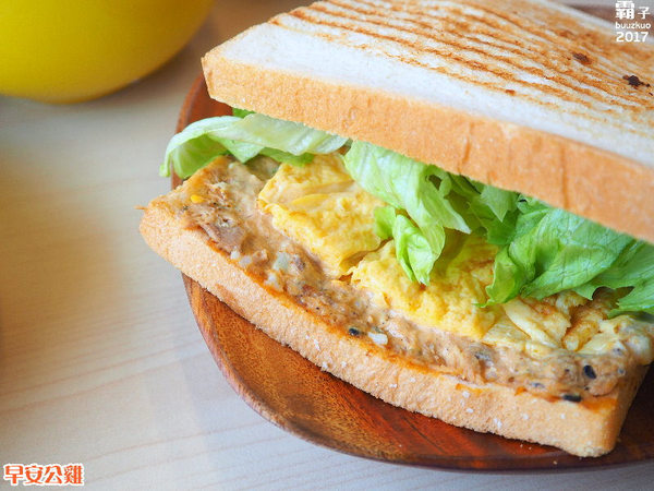 早安公雞晨食料理:早安公雞農場晨食,火爆公雞堡辣到你喊嫑嫑der~ 早安公雞晨食料理:早安公雞農場晨食,火爆公雞堡辣到你喊嫑嫑der~