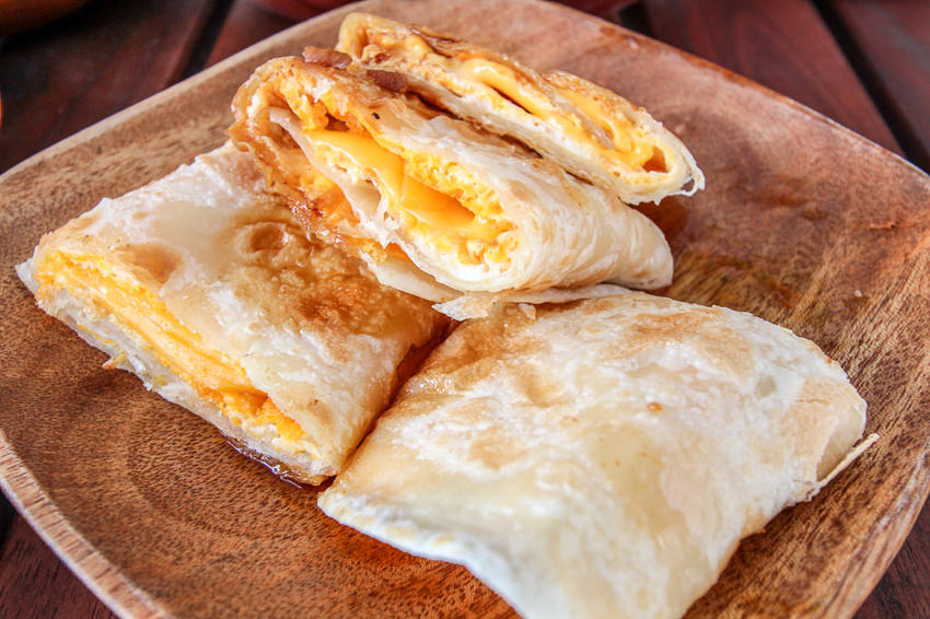 台中北區，早安公雞晨食館，新菜單出爐....就讓熱情如火的騷莎與你晨間共舞!還有新推出的小米糰。 - 微笑Joe幸運