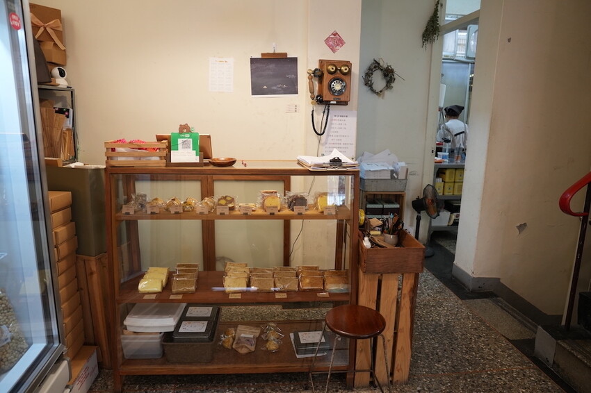 台中市南屯區台中南屯「小麥菓子」｜人氣老宅甜點店 日式焼菓子 限量戚風蛋糕