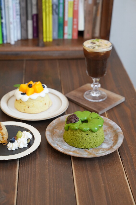 台中市南屯區台中南屯「小麥菓子」｜人氣老宅甜點店 日式焼菓子 限量戚風蛋糕