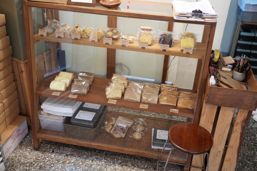 台中市南屯區台中南屯「小麥菓子」｜人氣老宅甜點店 日式焼菓子 限量戚風蛋糕