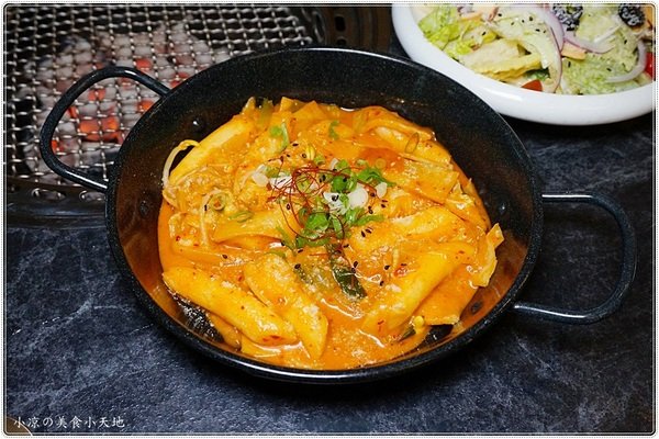 龍門 馬場洞韓牛專賣店：台中北屯』龍門馬場洞韓牛專賣店║超夯工業風貨櫃屋，社長盛和烤肉套餐，不用出國就可以吃到的美味