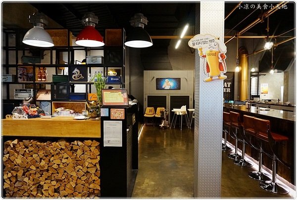 龍門 馬場洞韓牛專賣店：台中北屯』龍門馬場洞韓牛專賣店║超夯工業風貨櫃屋，社長盛和烤肉套餐，不用出國就可以吃到的美味