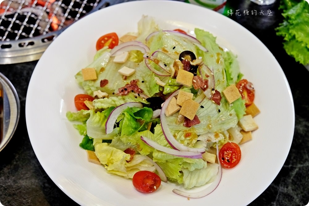 北屯在地人大推燒肉店-龍門燒肉 馬場洞韓牛專賣店,記得一定要加點隱藏版海鮮盤 北屯在地人大推燒肉店-龍門燒肉 馬場洞韓牛專賣店,記得一定要加點隱藏版海鮮盤