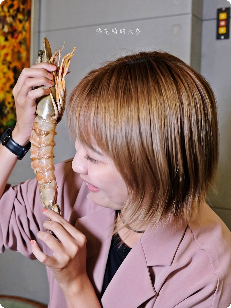 北屯在地人大推燒肉店-龍門燒肉 馬場洞韓牛專賣店,記得一定要加點隱藏版海鮮盤 北屯在地人大推燒肉店-龍門燒肉 馬場洞韓牛專賣店,記得一定要加點隱藏版海鮮盤