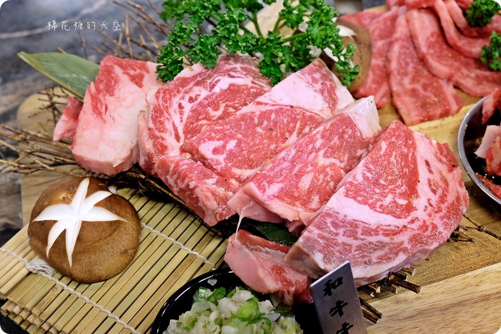 北屯在地人大推燒肉店-龍門燒肉 馬場洞韓牛專賣店,記得一定要加點隱藏版海鮮盤 北屯在地人大推燒肉店-龍門燒肉 馬場洞韓牛專賣店,記得一定要加點隱藏版海鮮盤