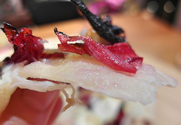 披薩斜塔：❤️美食❤️【新北。新店】披薩斜塔 ★超特色洛神花披薩/普羅旺斯小牛胸/愛評體驗團