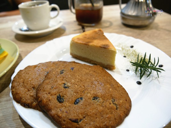 桃園美食,桃園咖啡,精品咖啡,桃園下午茶,咖啡教學,手沖咖啡,冰滴,海鷗機,彩虹千層,國際講師